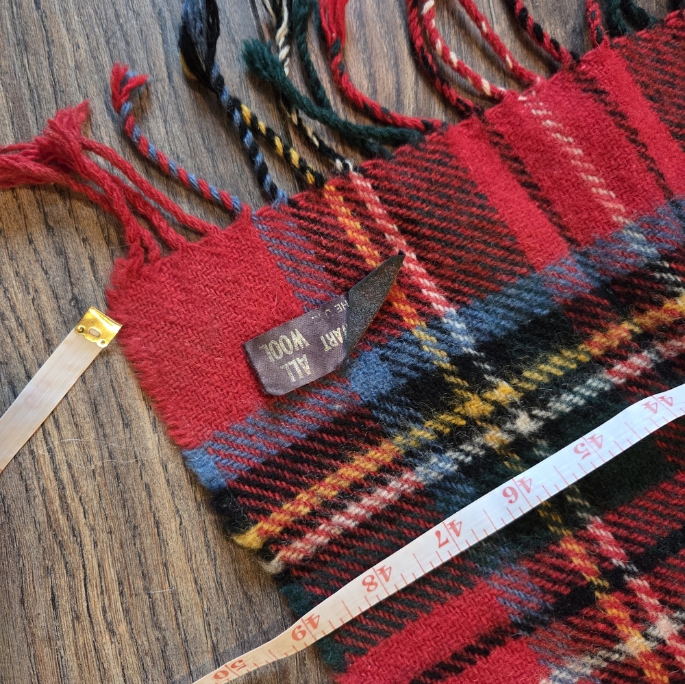 Royal Stewart UK Woven 100% Wool Tartan Fringe Blanket - Picture 5 of 7